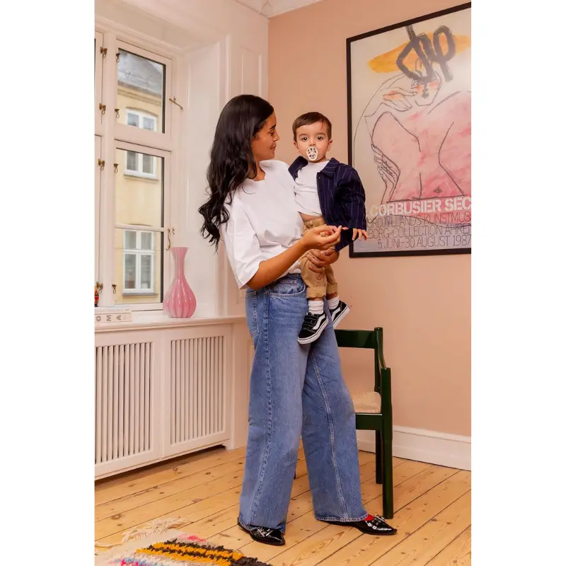 Sucettes Bibs Colour Studio Lot de 2 – Tétine ronde, Latex Naturel, Sans BPA – Bleu Acier, Ivoire - Pin