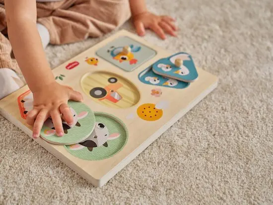 Tiny Love Puzzle musical en bois Farmers